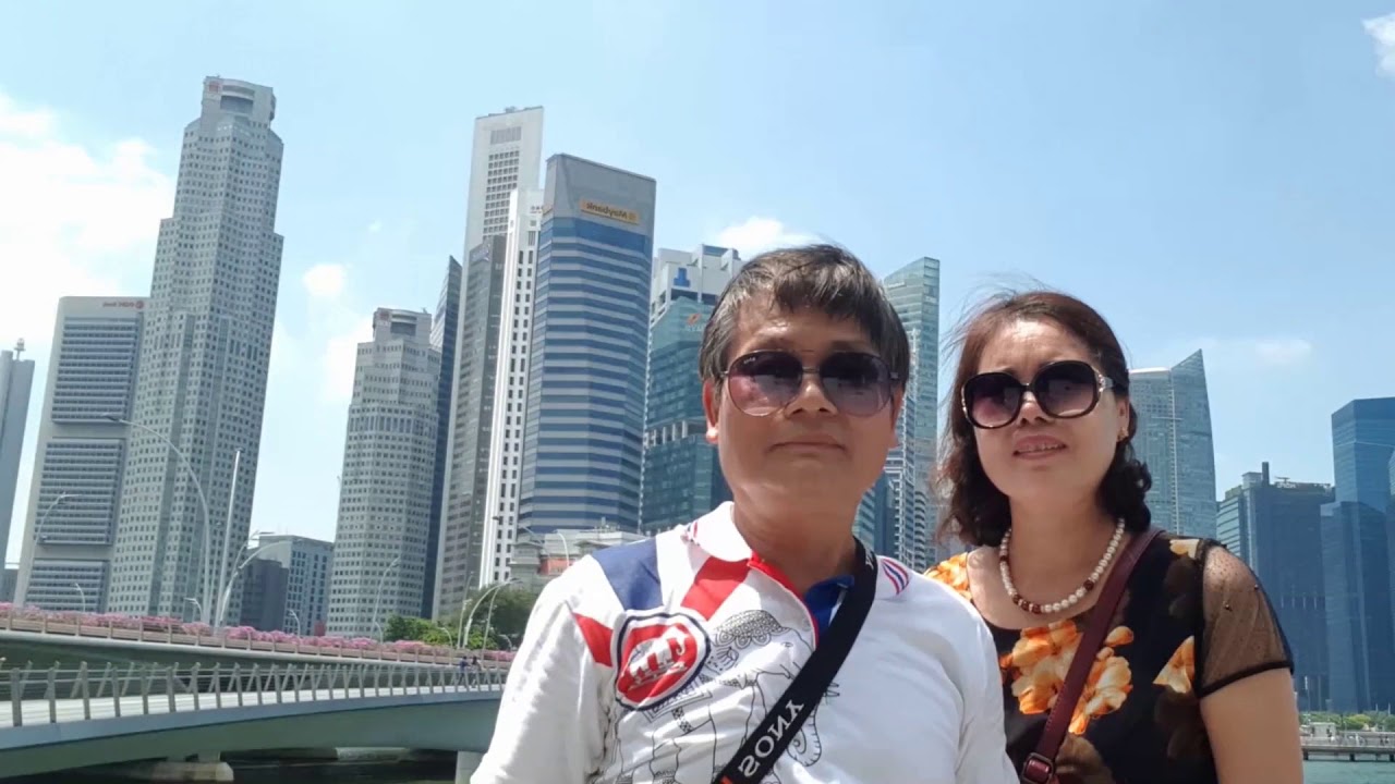 KH&Aacute;M PH&Aacute; SINGAPORE