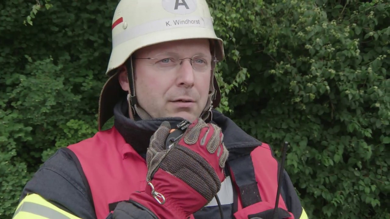 Chemieunfall - so geht die Feuerwehr vor - New Pig Produkte im Einsatz