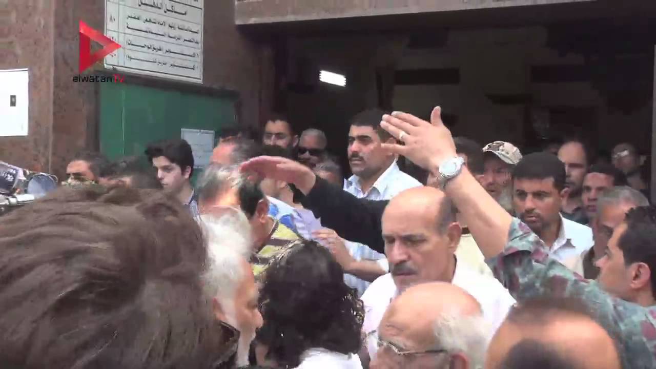 سميرة سعيد وجلال الشرقاوي وزكي والصريطي في جنازة إبراهيم يسري