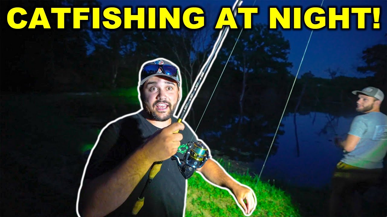 My FIRST TIME Catfishing at NIGHT in the BACKYARD POND!!!