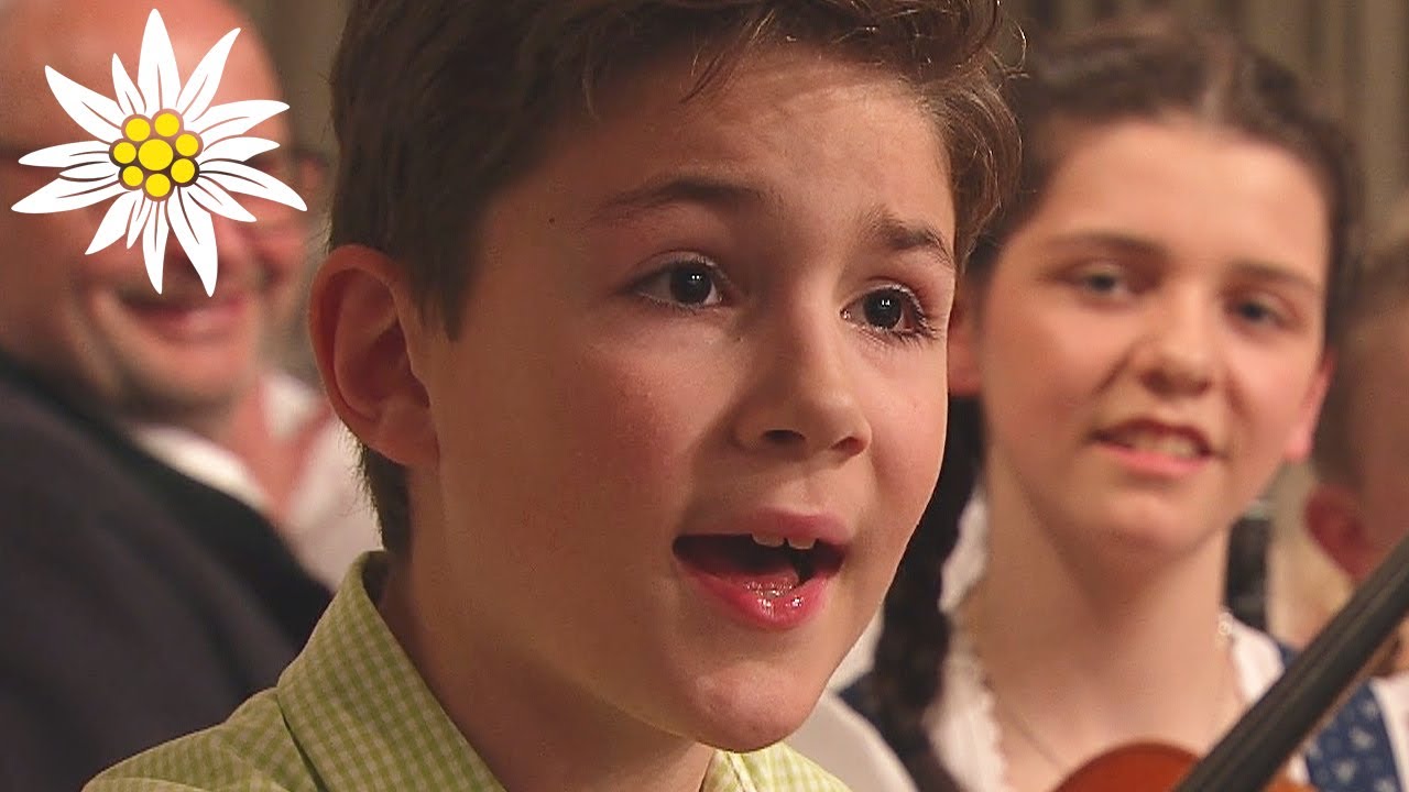 Der junge Daniel Simon spielt österreichische Volksmusik | Mei liabste Weis