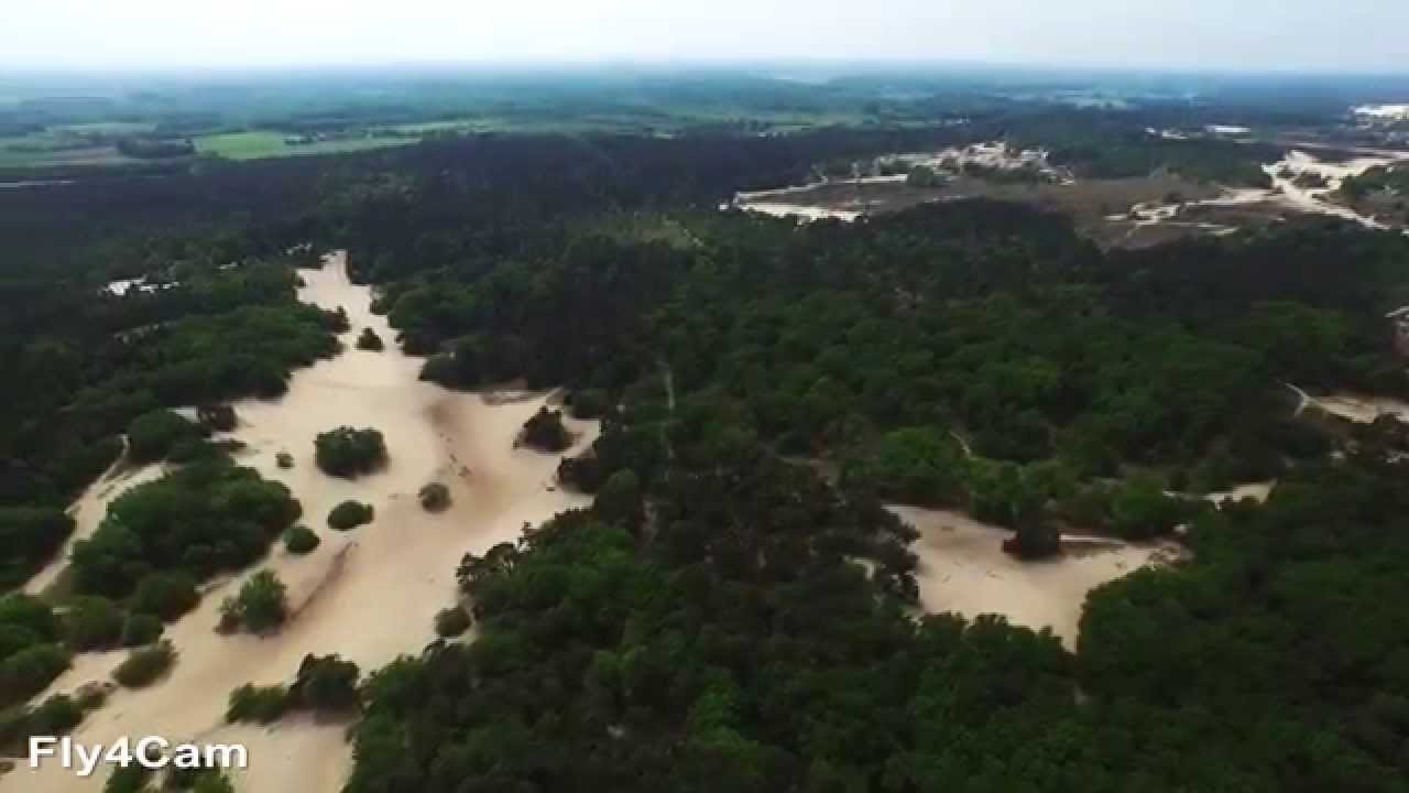 Mooie impressie van De Loonse en Drunense Duinen in 4k vanuit de lucht