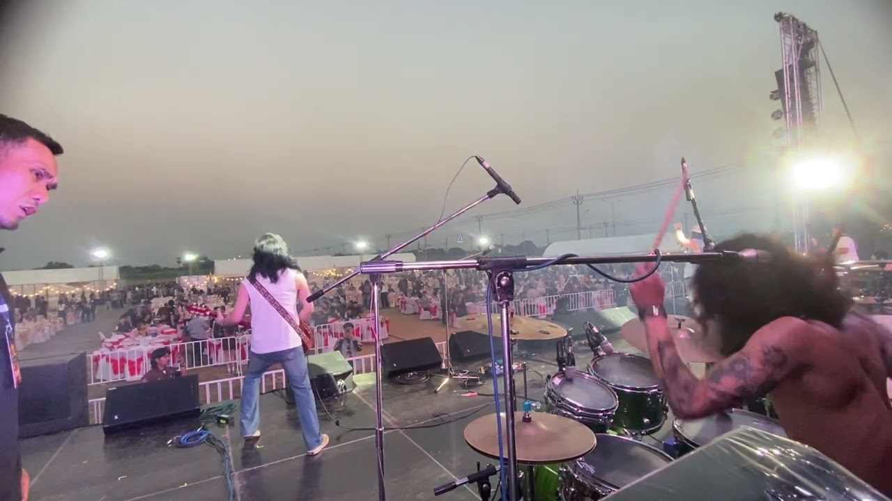 Highway to hell AC/DC Cover Reddog Live Chang Aut Festival