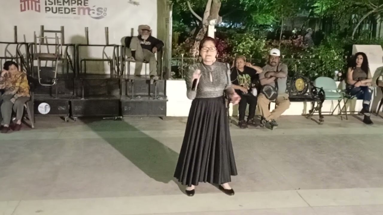 Silvia Quiñones con Antes de ti en cantantes laguneros de torreón coahuila México DAR 