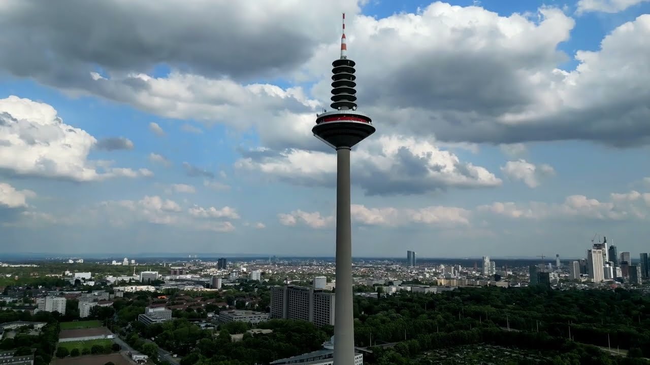 FRANKFURT am MAIN  2023 / EUROPATURM - EUROPE TOWER     ( 338 m / 1107 Ft )