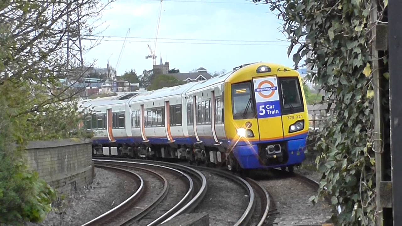 Trains at Bushey 30/04/16