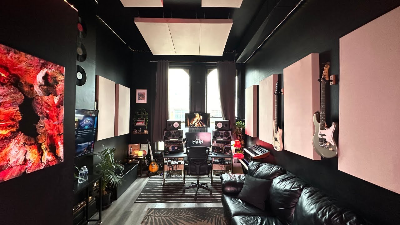 EPIC DOWNTOWN TORONTO STUDIO TOUR! MAIN ONE STUDIOS 2023