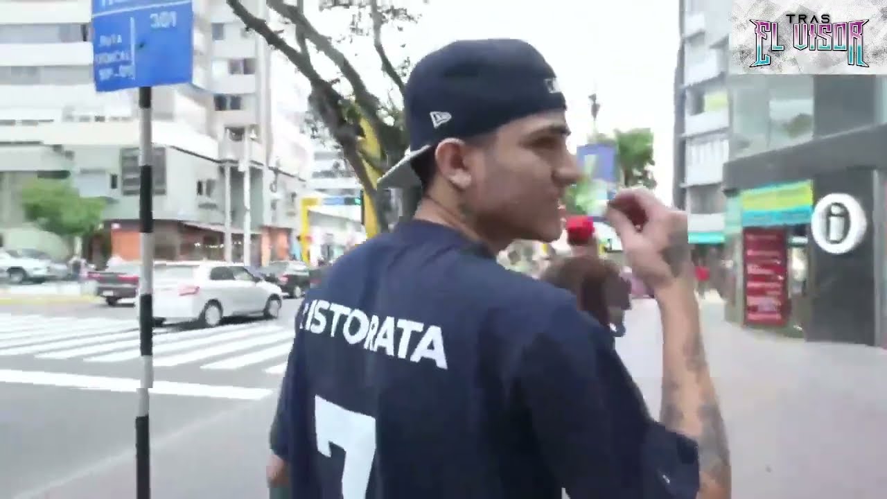 CRISTORATA RECIBE MASAJES POR PRIMERA VEZ