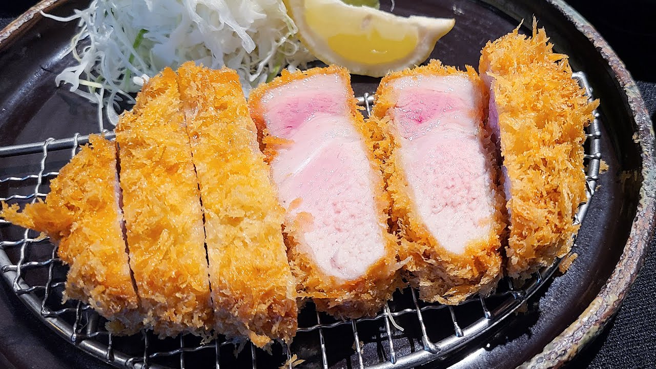 오픈시간에 가도 줄 서야 되는 돈까스집 - 제주도 돼지로 만드는 상당히 맛있는 서울역 오제제