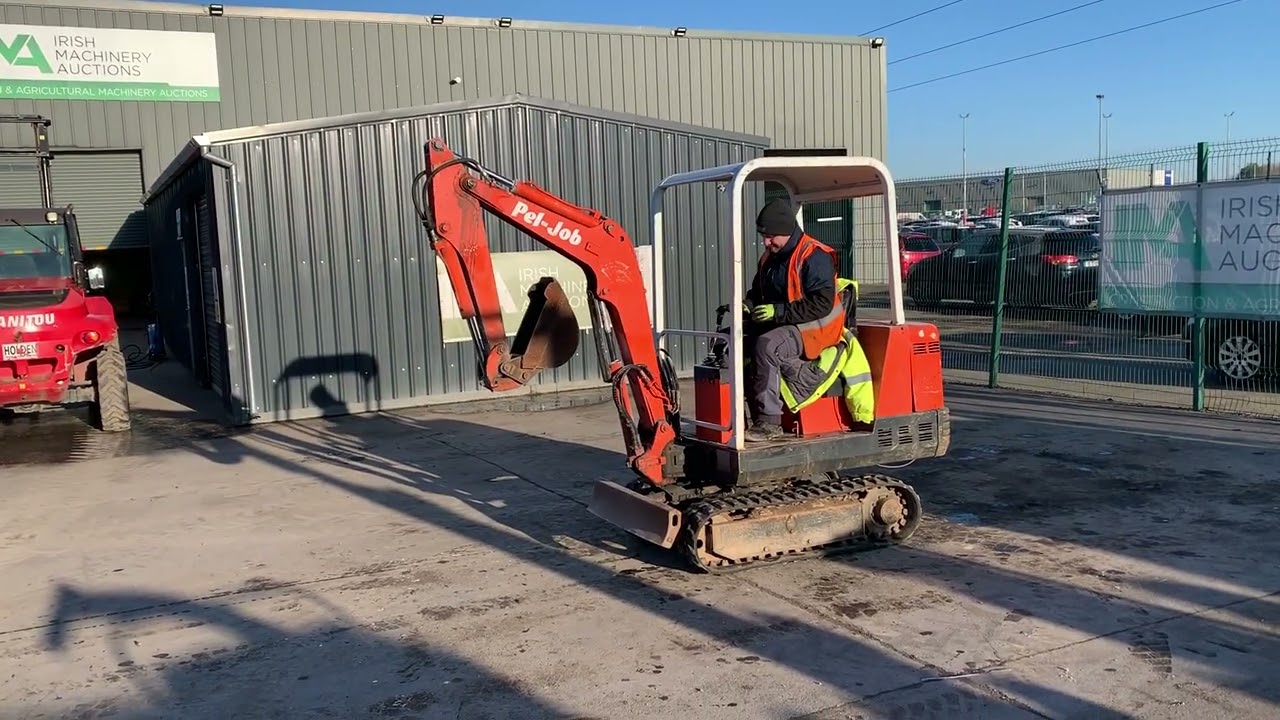 UNRESERVED PEL-JOB 1.5T EXCAVATOR