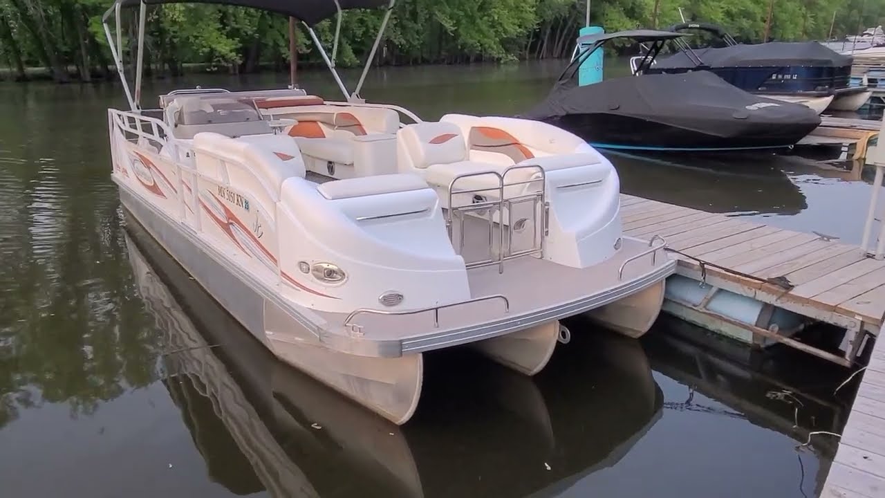 Tri Toon with Style and Performance, JC 23TT SportToon, 225 Evinrude, For Sale! #pontoon #lakelife