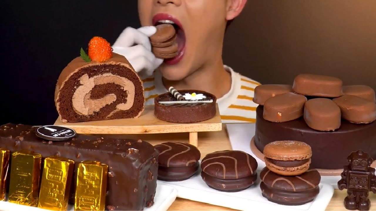 ASMR MUKBANG Chocolate Ice Cream Cake