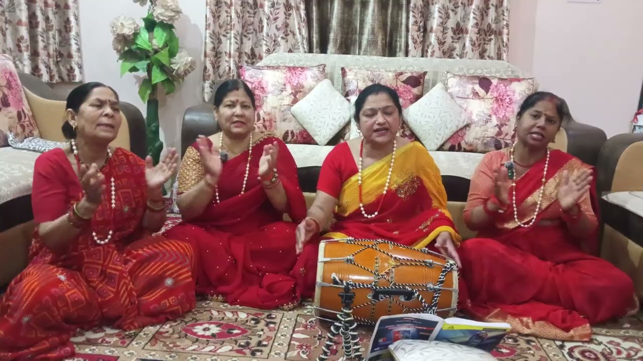 सज धज के अयी मेरी माँ / नवरात्रि के उपलक्ष में/#viral #bhajan #kirtankebhajan #kirtan #newbhajan 
