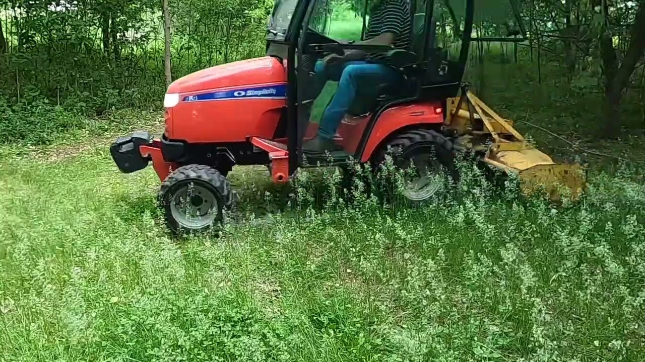 Simplicity Legacy XL with Mott J60 Flail Mower