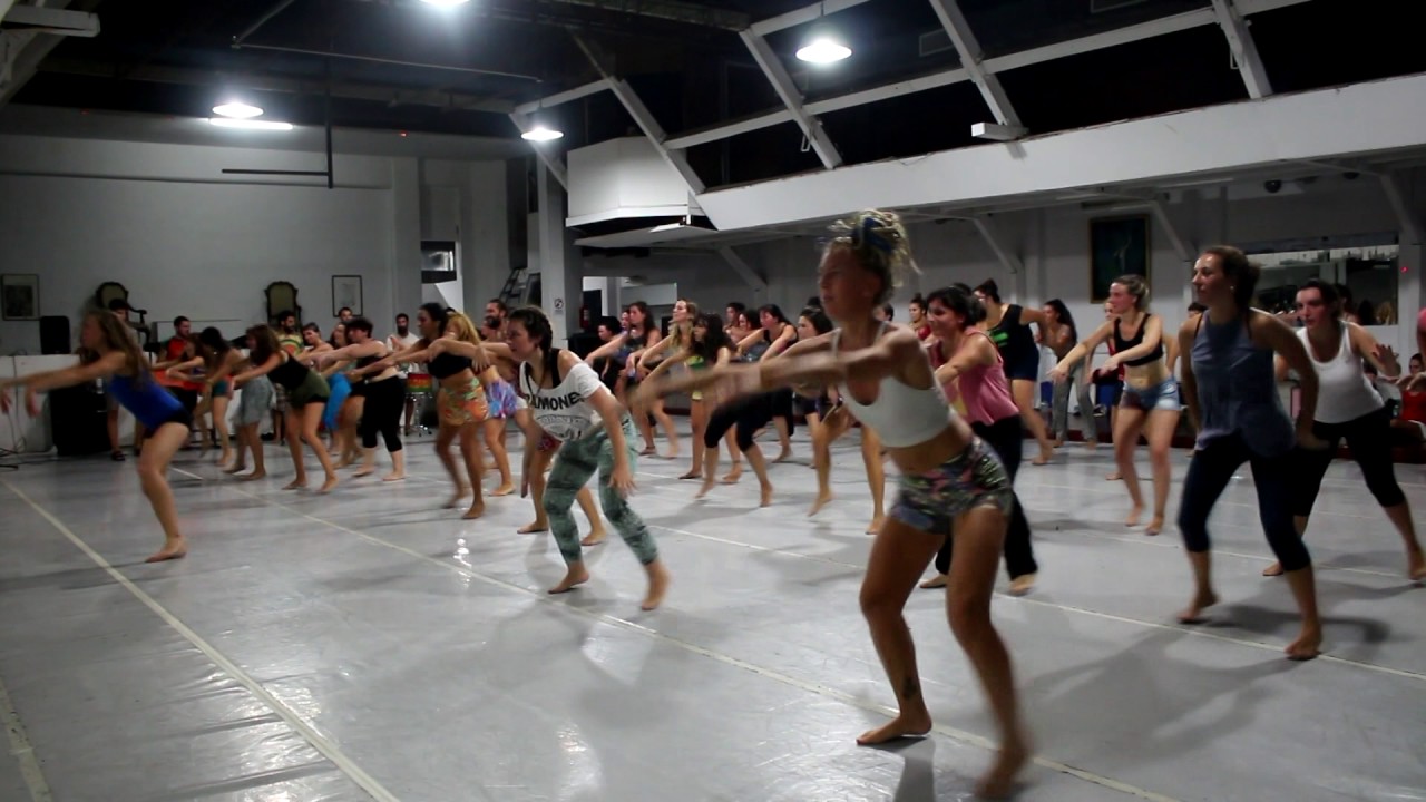 Seminario de danza “ Samba reggae” con Cafundó!