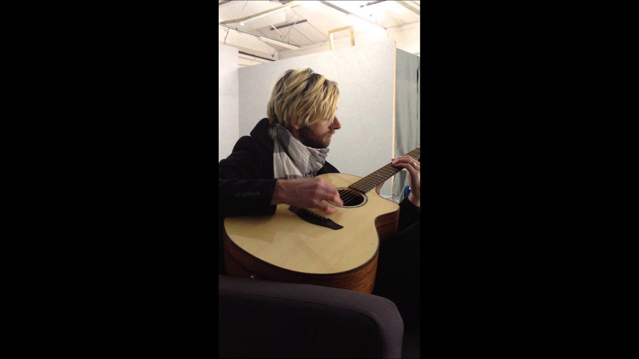 Lucky You (a very short acoustic version)