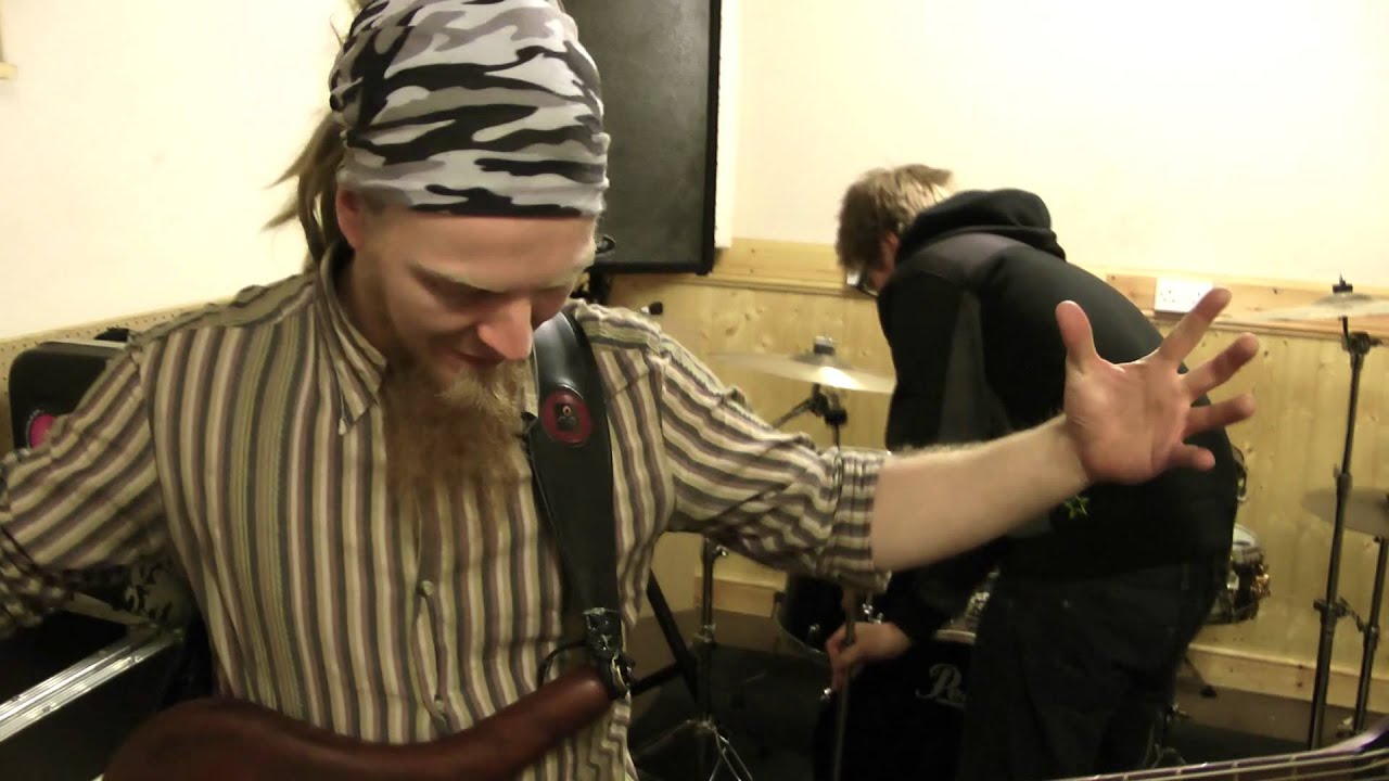 Rob Chapman - Band Rehearsal (Plus Gear Tour) Dec 2011