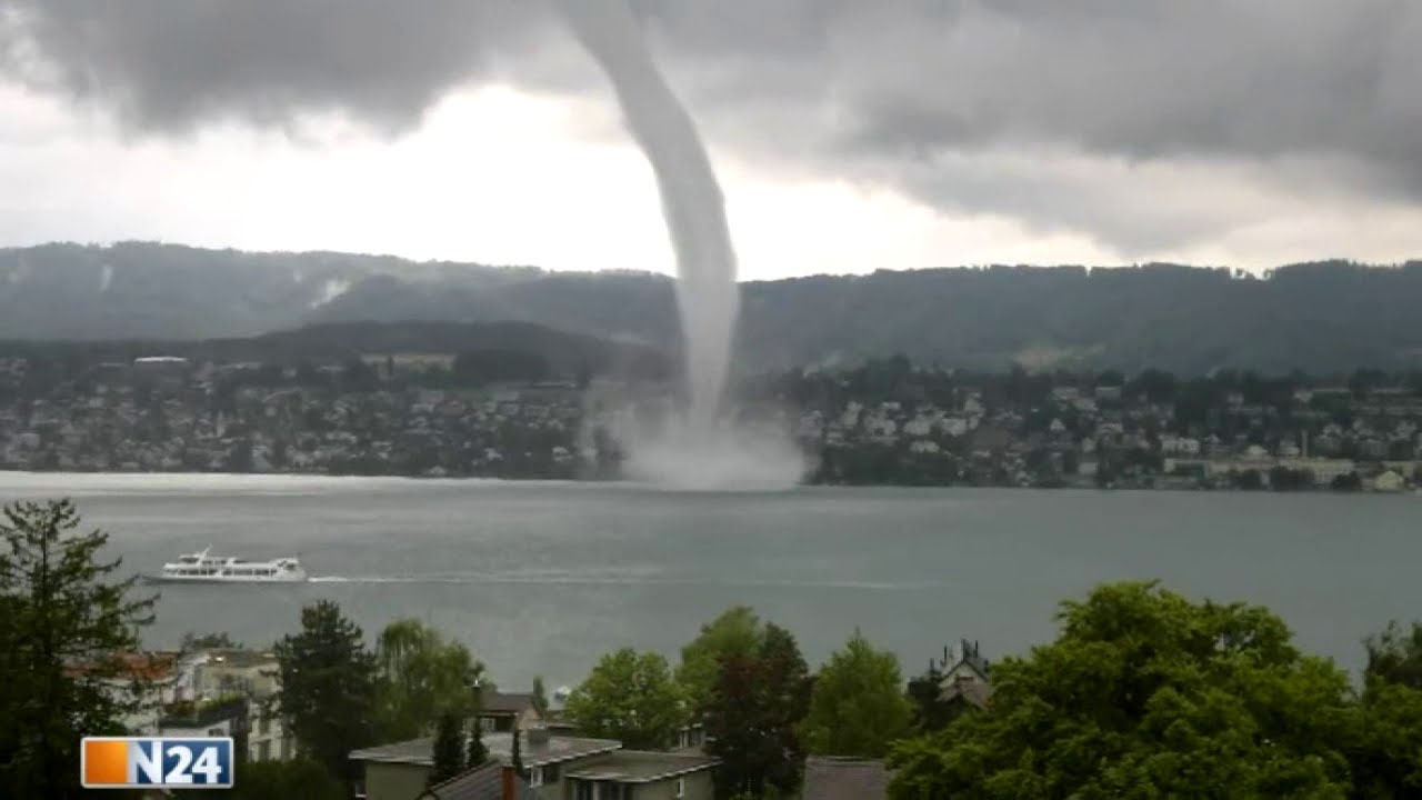 Internetvideo - Wasserhose wirbelt in Zürich