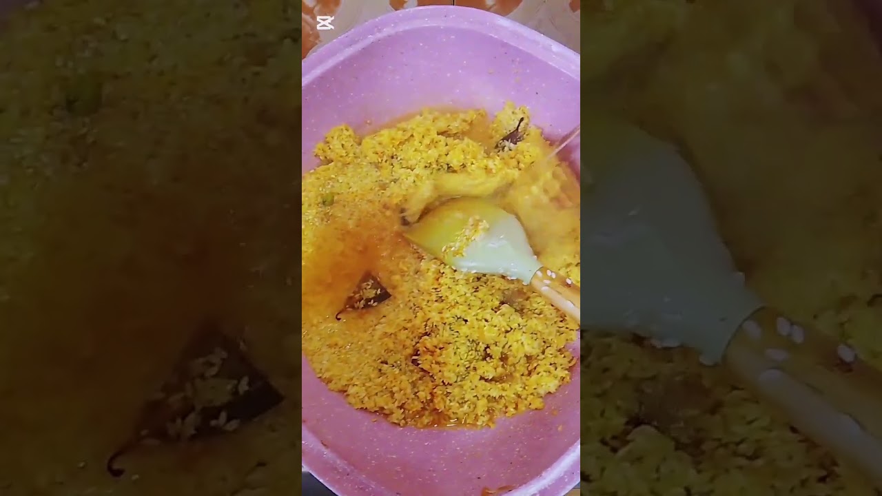 মজাদার ঝরঝরে বাসন্তী  পোলাও আর লেমন চিকেন কষা। ❤️❤️