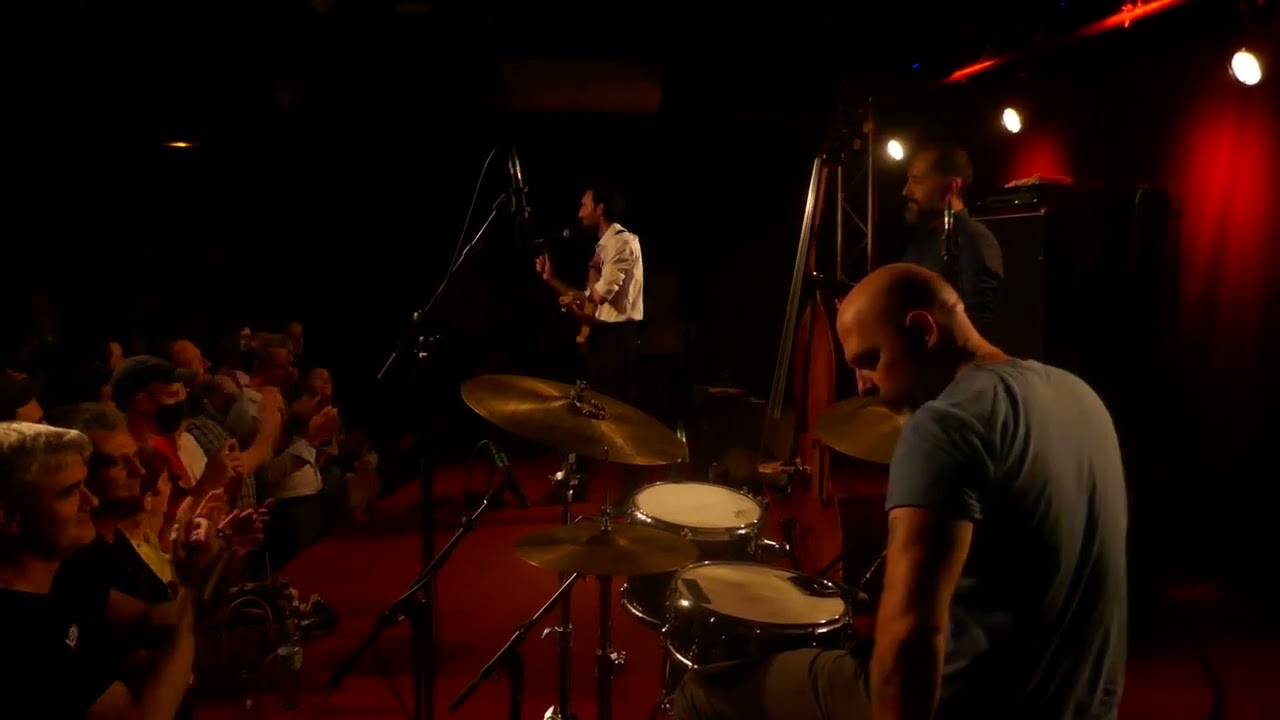 Julian Lage Trio - 1 (New Morning - Paris - July 8th 2022)