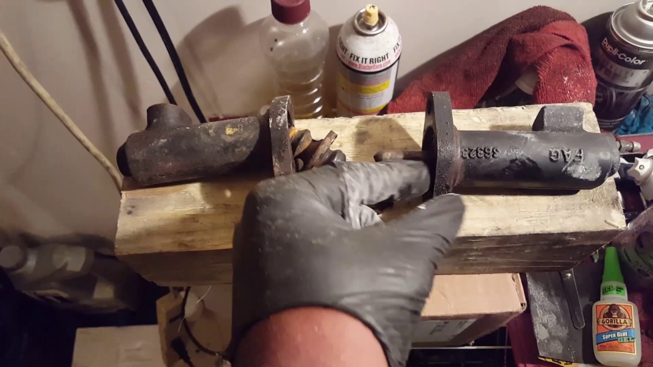 Porsche 944 slave cylinder repair & blending coolant method