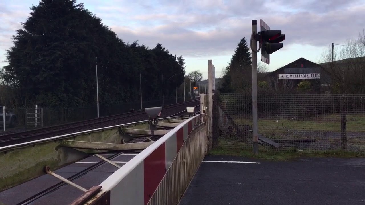 Kidwelly Station Level Crossing (Carmarthenshire) Thursday 15.02.2018