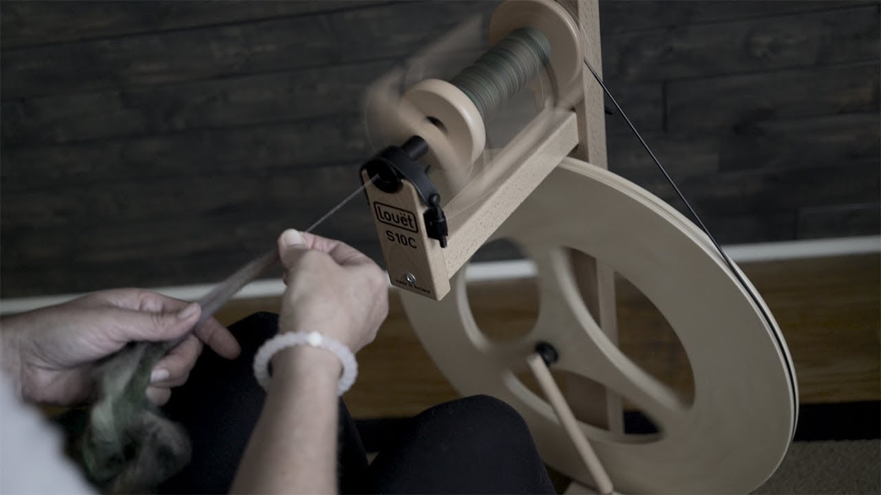 Spinning Up A Single Ply Yarn Tips and Tricks