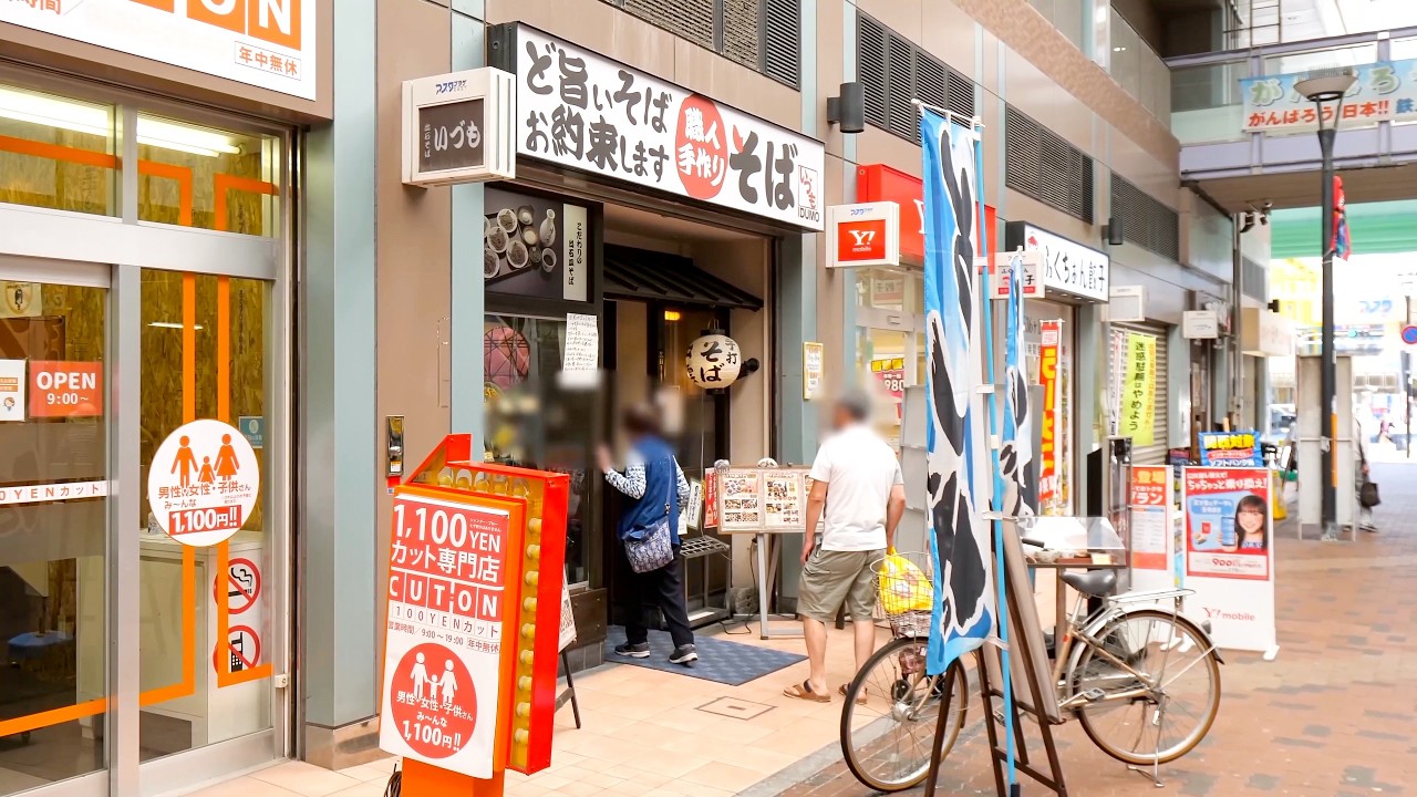 The Speedster Chef Makes Lunch for a Packed Restaurant at Unbelievable Speed