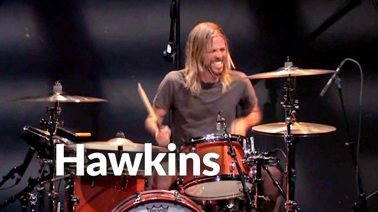 Taylor Hawkins performs 