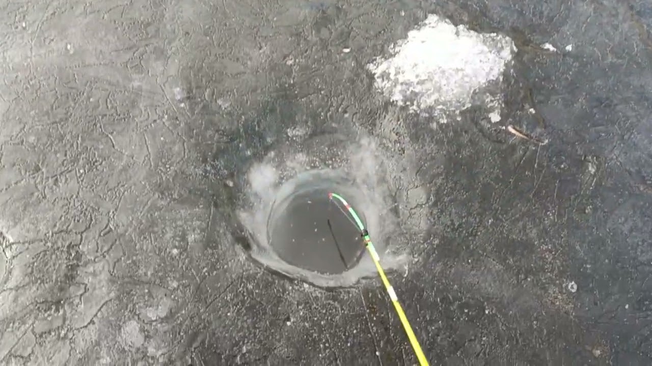 РЫБАЛКА ЗАПОРОЖЬЕ СПАСАЕМ ДЕДА ОПАСНАЯ ПОСЛЕДНИЙ ЛЁД 