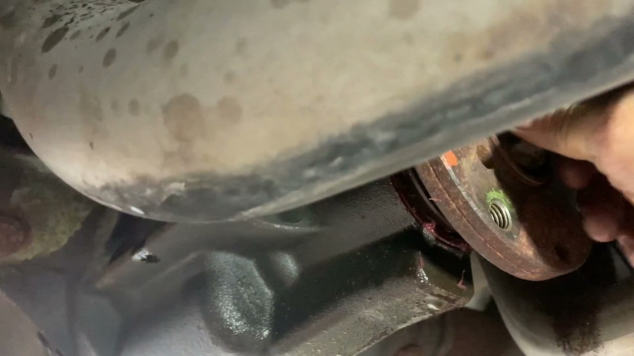 2006 Ford Mustang rear differential pinion seal