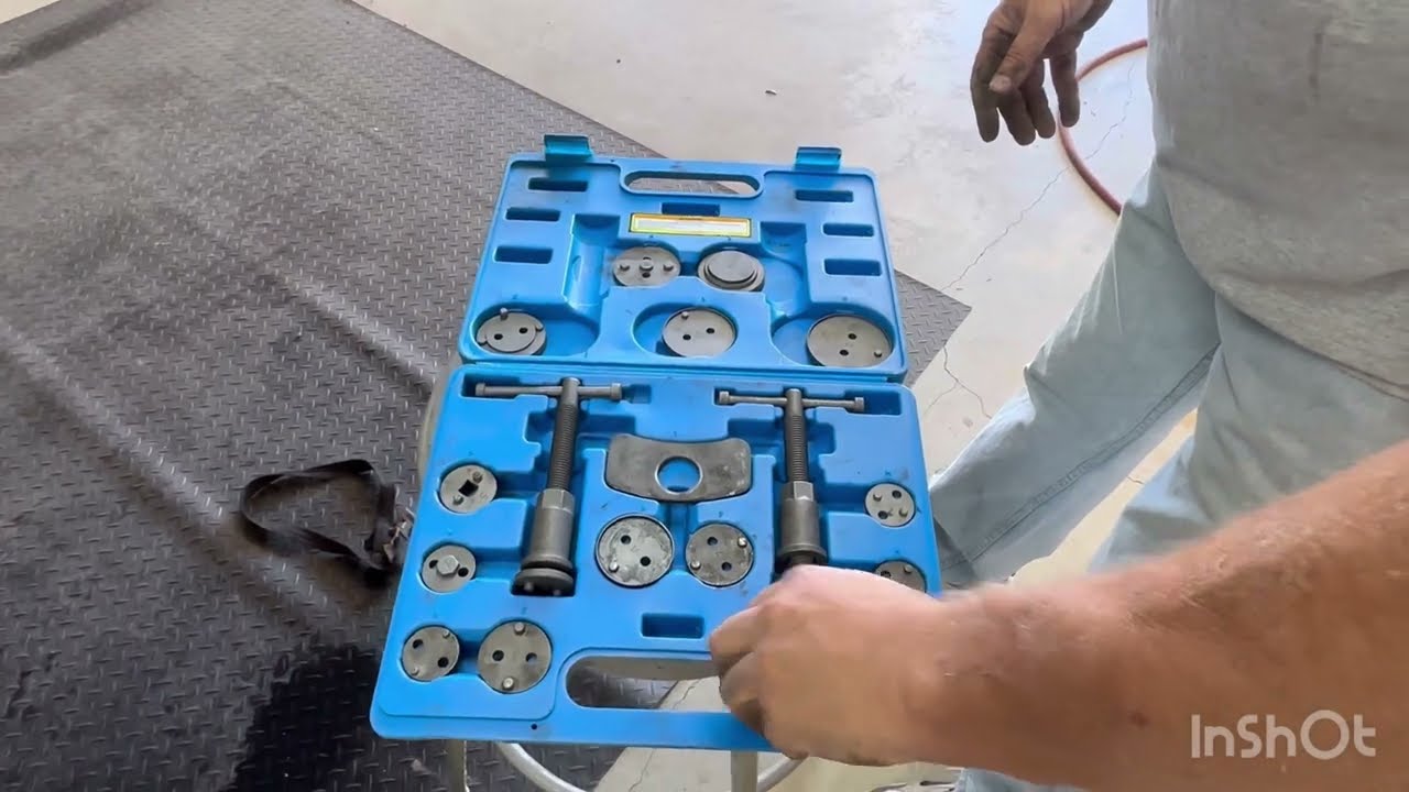 REAR BRAKE PAD REPLACEMENT 2013 Prius