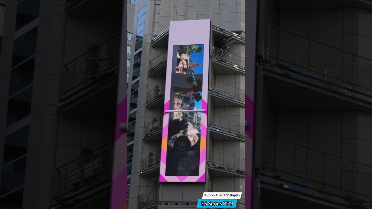 Immersed in the captivating visuals of our ES series 3D LED display in Nagoya.