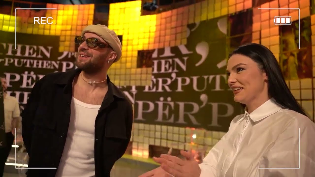 Dasina dhe Kris kapen mat, ja komplimentet që i bën ai