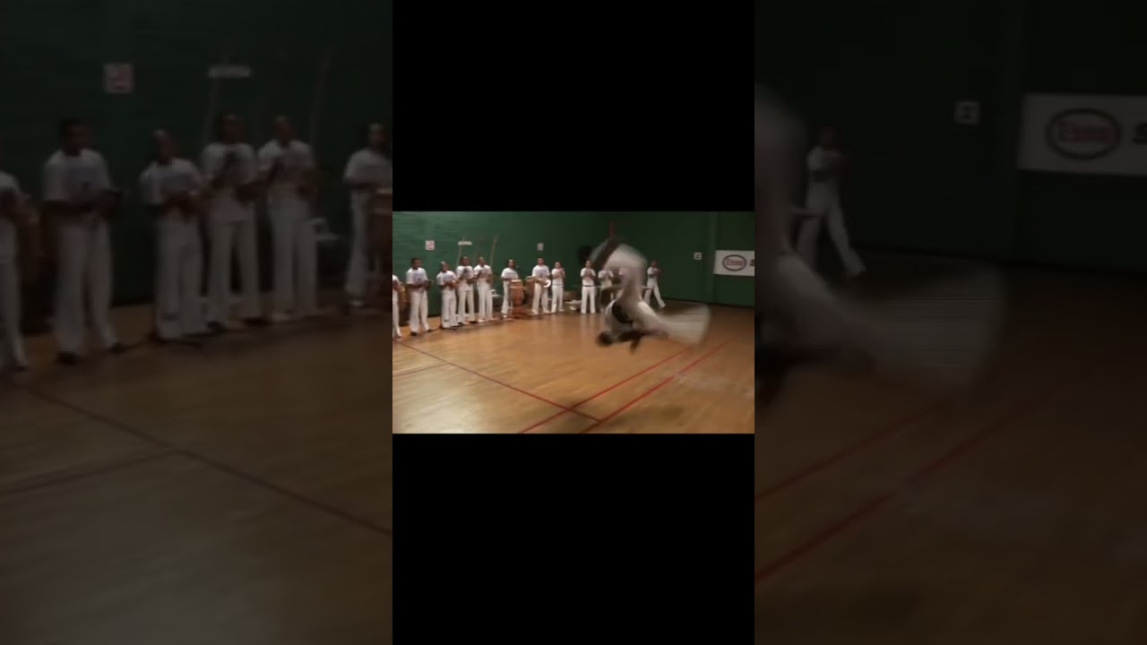 Contra Mestre: Cara de Peixe no solo em evento de capoeira do Mestre Mola em Galway-Irlanda.