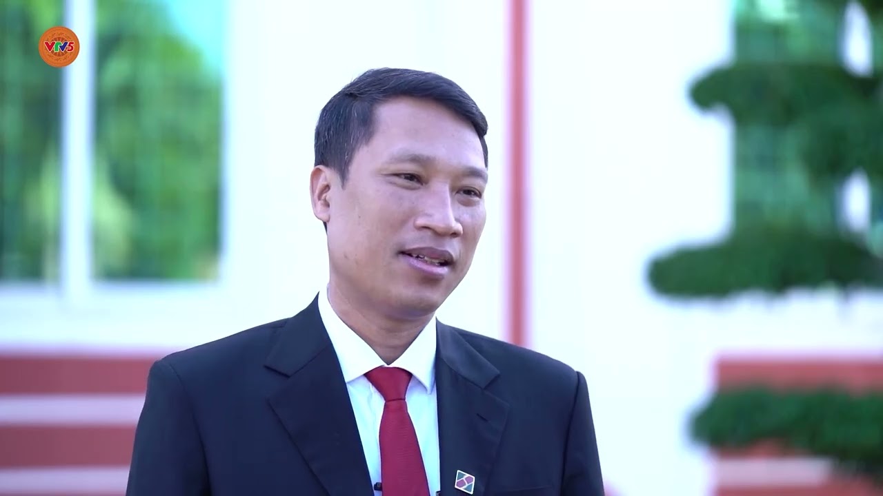Điểm tựa cho đồng bào thoát nghèo | PHÓNG SỰ | VTV5