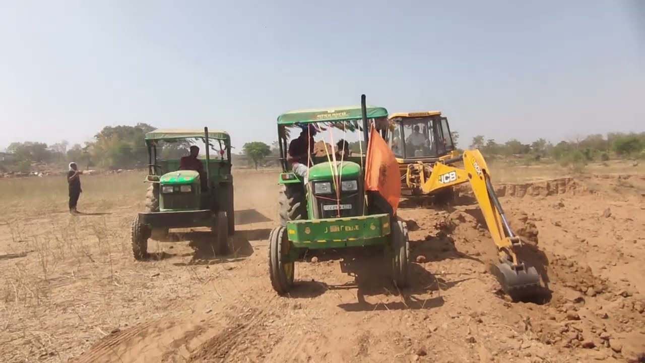 Тележка для погрузки трактора JCB 3DX 505 Mitti — большая удача с трактором JCB (видео).