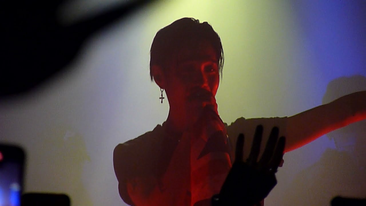 Bloo 블루 - Don't Say Goodbye (Live, London @ The Garage)