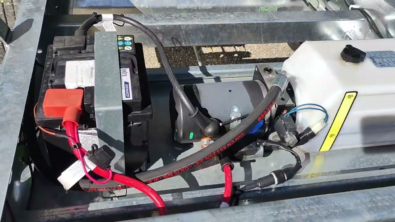 Temared, Rückwärtskipper, E-Hydraulik, 2,7 Tonnen, Tandemanhänger