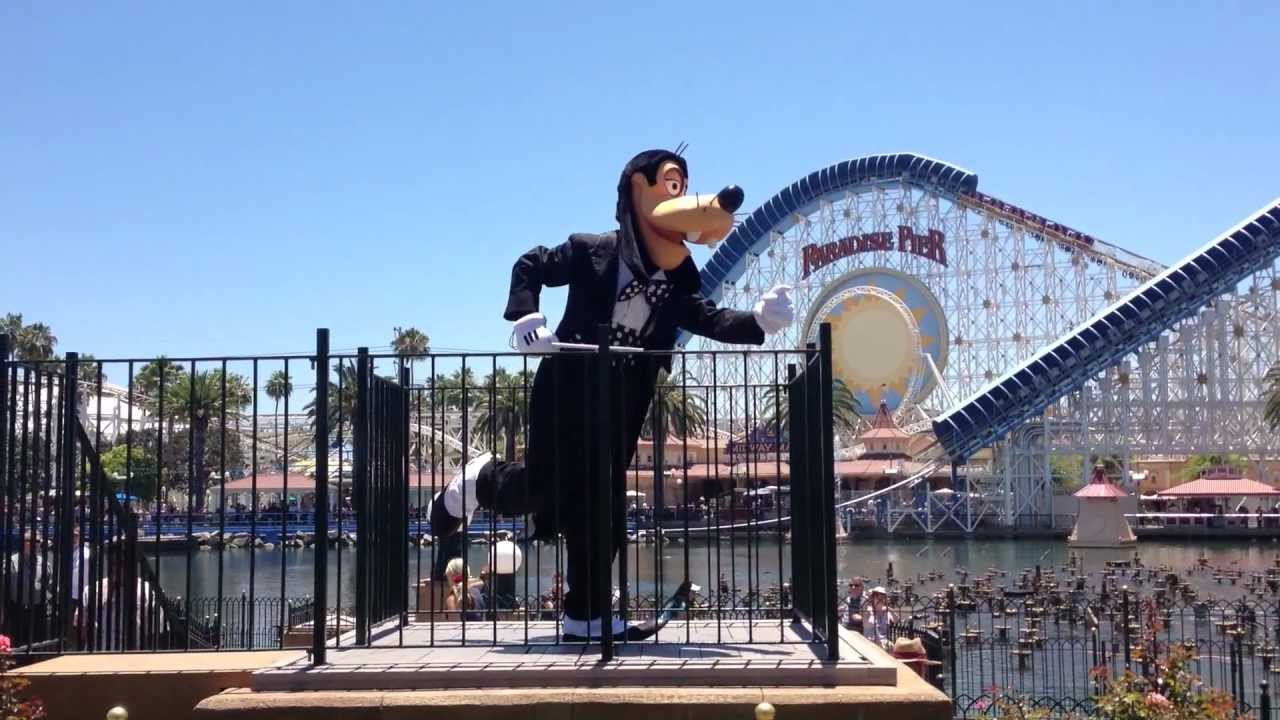 Goofy's Instant Concert! ...Just Add Water