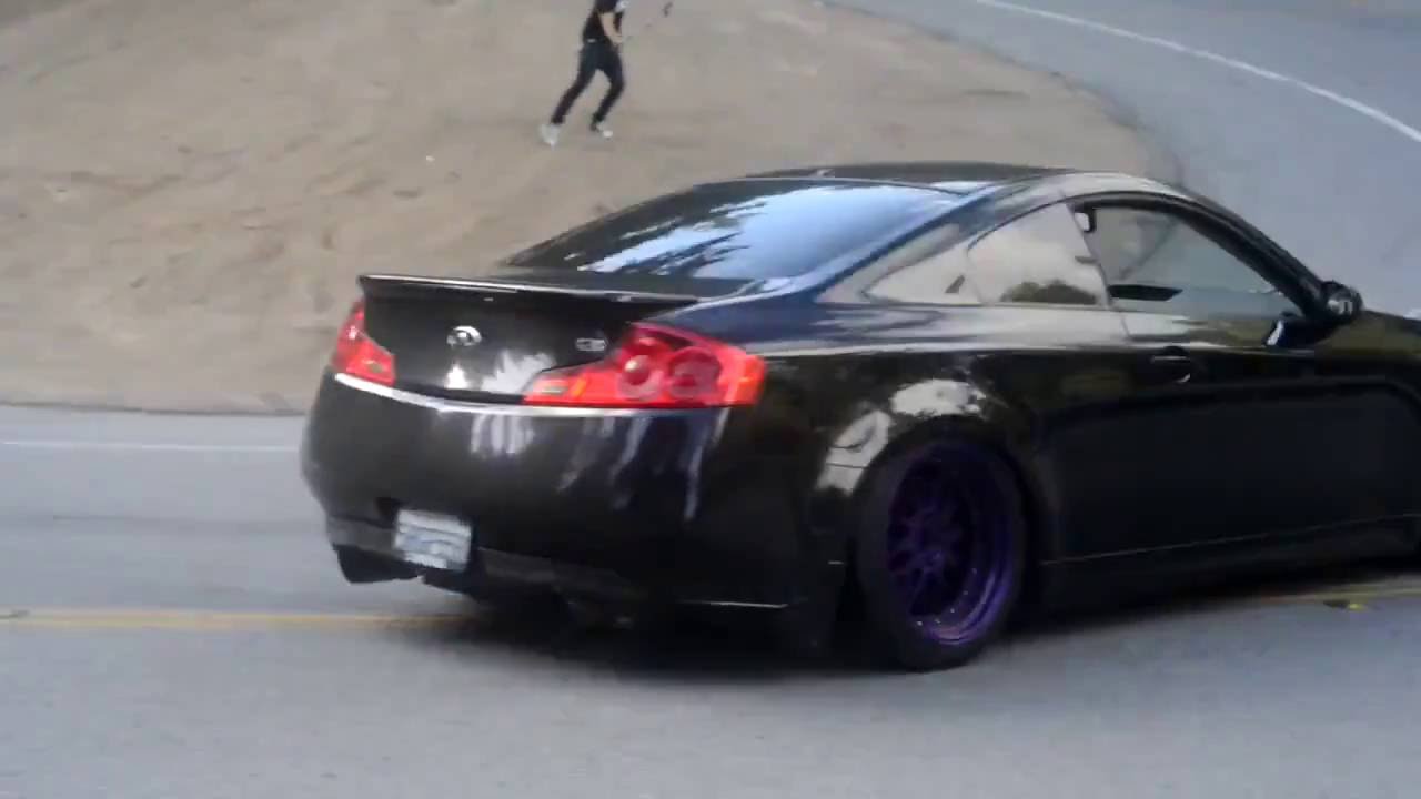 Infiniti G35 Hillclimb Drifting