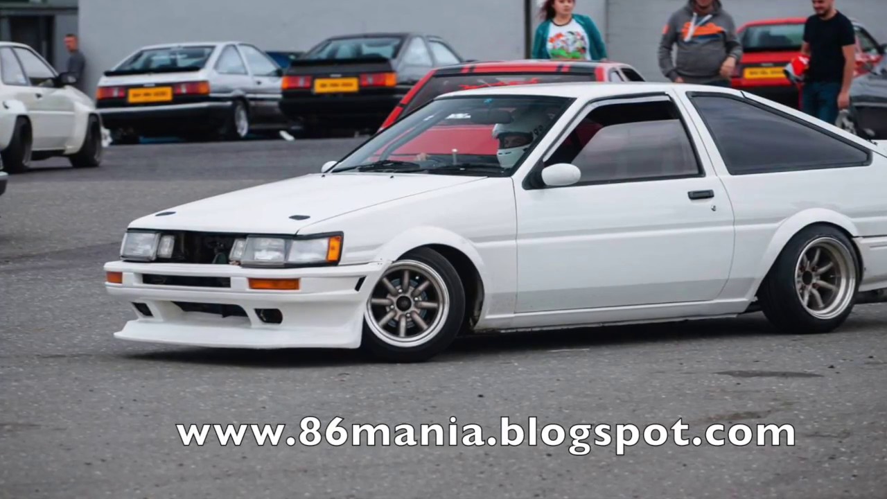 AE86 Drifting 86fest Mondello Park