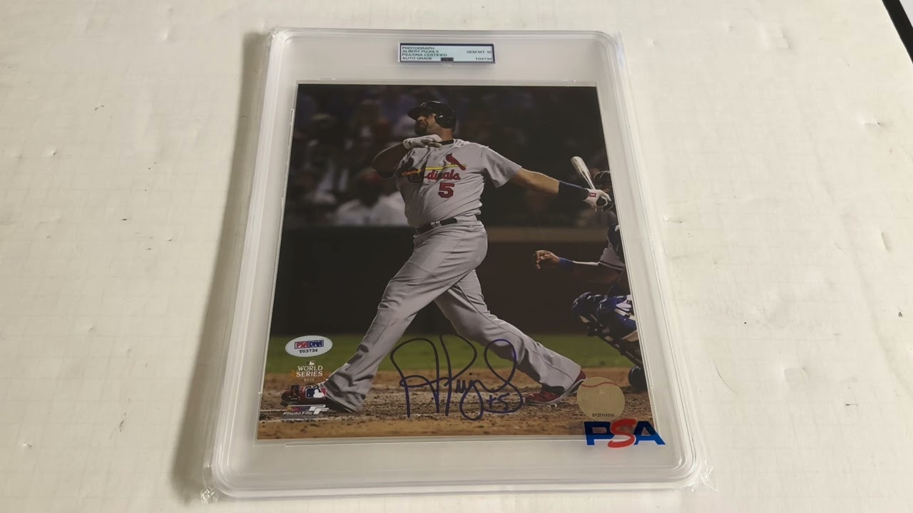 Albert Pujols 8 x 10 autograph st.Louis Cardinals National sportscard show autograph signer