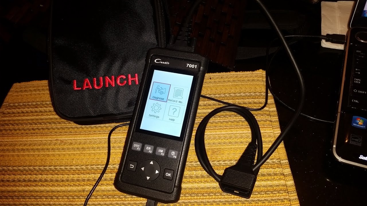 Launch Creader 7001 Best beginner Check Engine Light scanner review and how to update