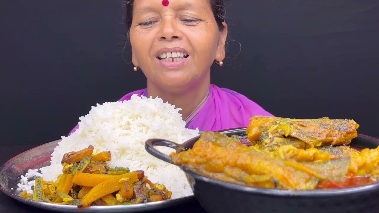 BIGBITES,EATING RICE WITH BIG  SPICY 🔥 🔥 FISH CURRY।।HUGE RICE EATING।।