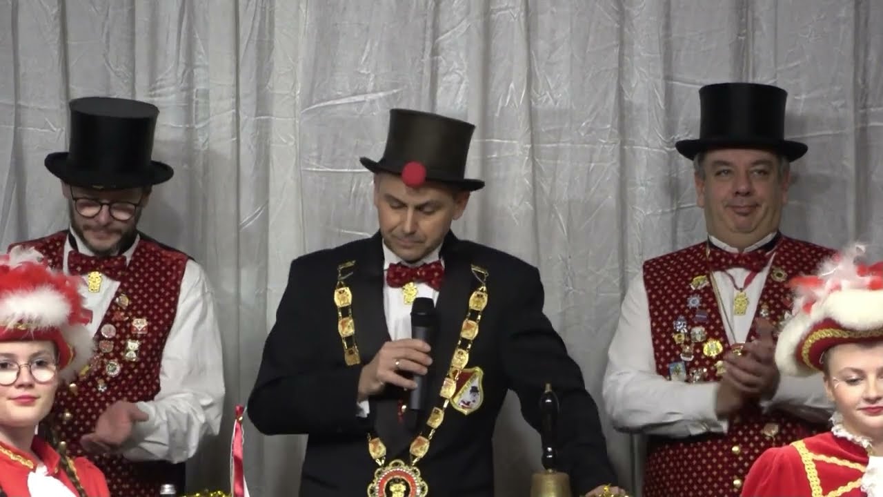 Einzug Elferrat u Prinzenpaar im Karneval Ediger-Eller 2025