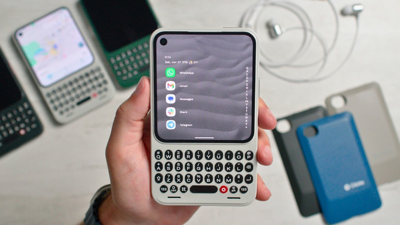 Clicks Communicator: First Look