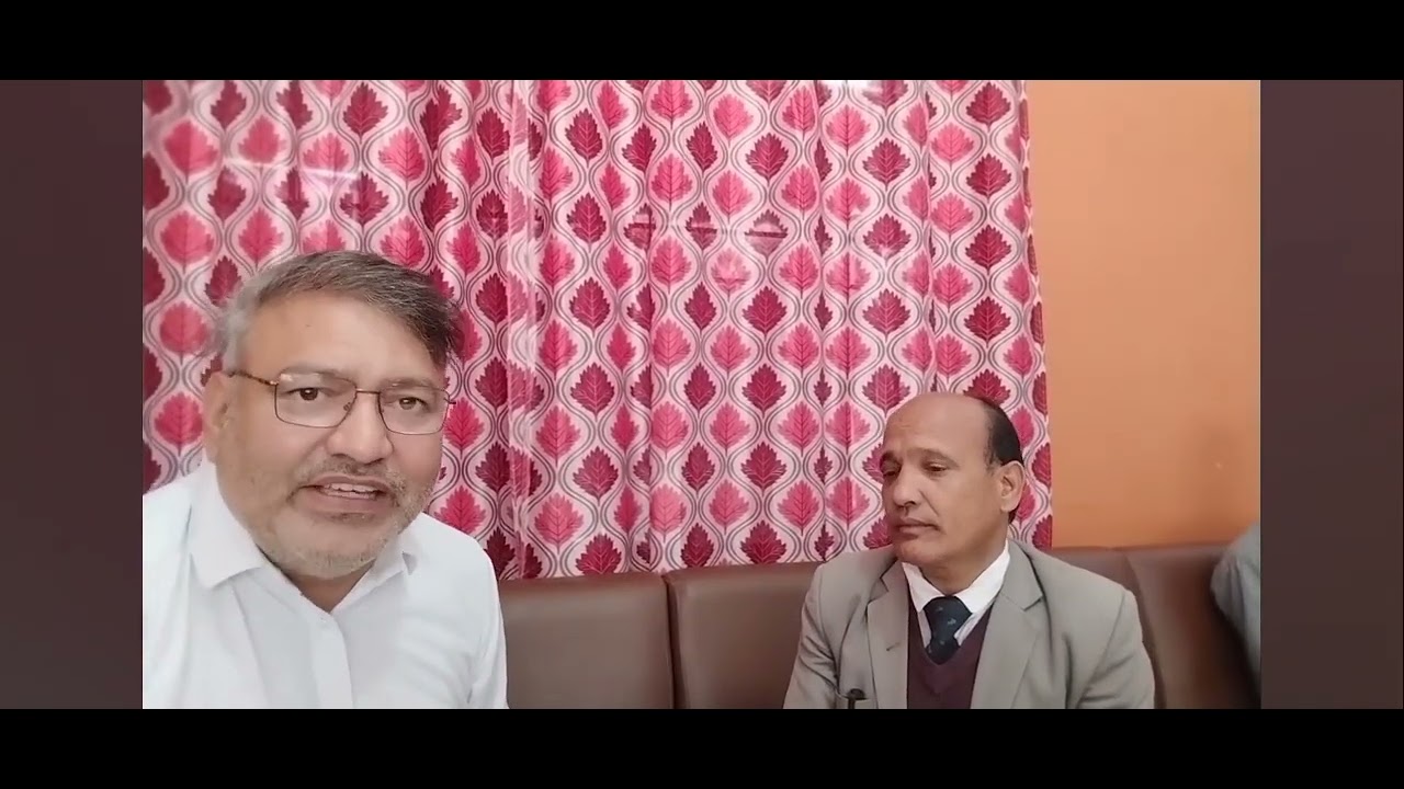सोचा आप लोगों को याद दिला दूं कि जब सीमा हैदर पहली बार नेपाल आई थी तो तब भी नमाज पढ़ती थी 