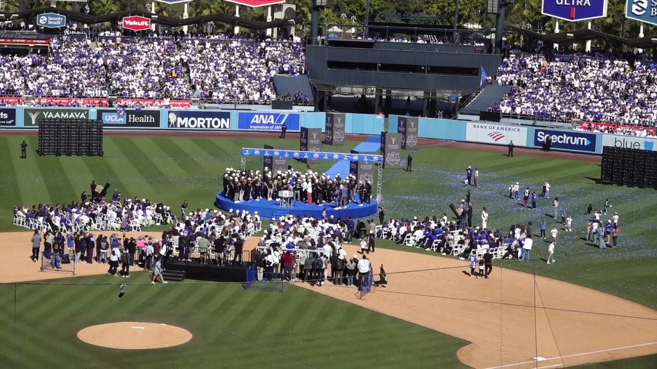 Dodgers World Series Championship Parade! Shohei Ohtani, Ice Cube, Mookie Betts & More!