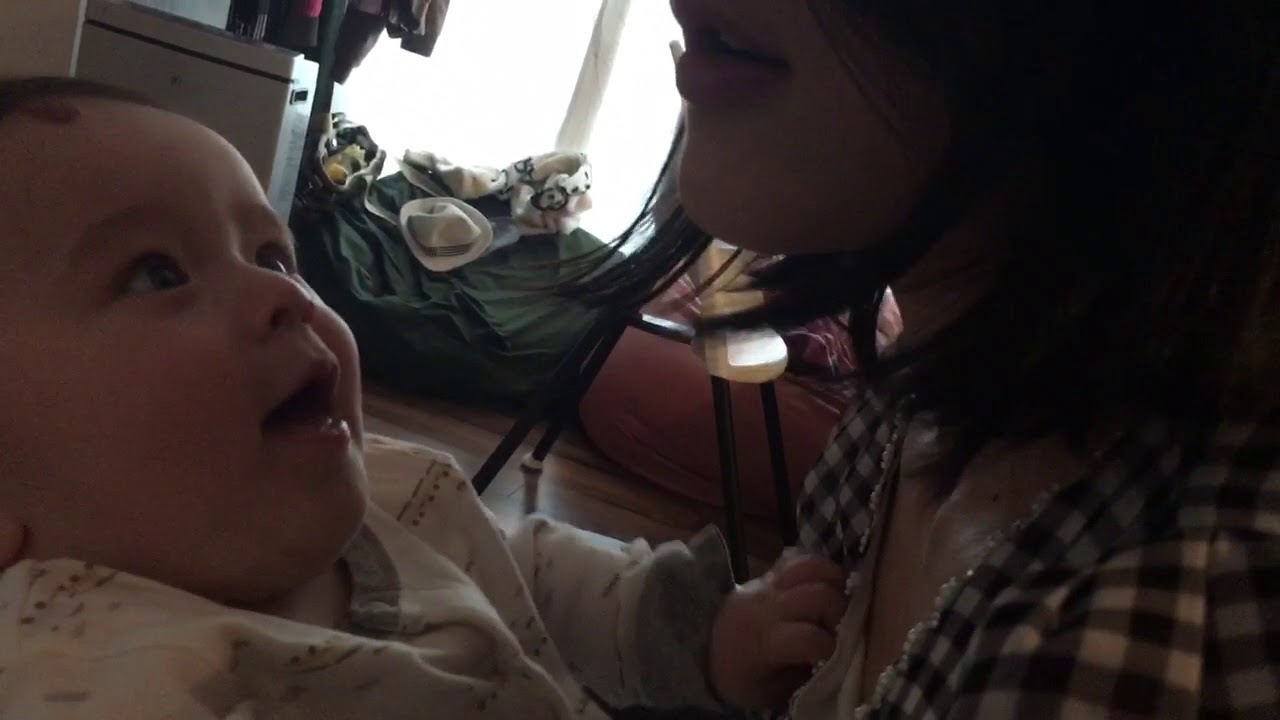 Mummy kissing - Baby laughing